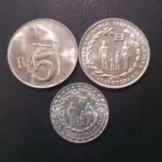 SC21 SET KOIN 5 RUPIAH BEDA TAHUN GRESS/BARU ASLI