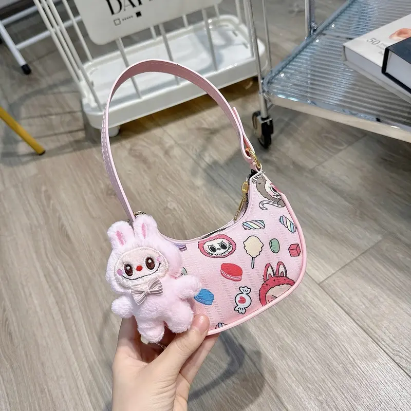 Kẹp nách  mini xinh xỉu kèm phụ kiện treo la pu pu { GẤU HỞ LƯNG} - Tuixachhaoli- TH08 Bag 3