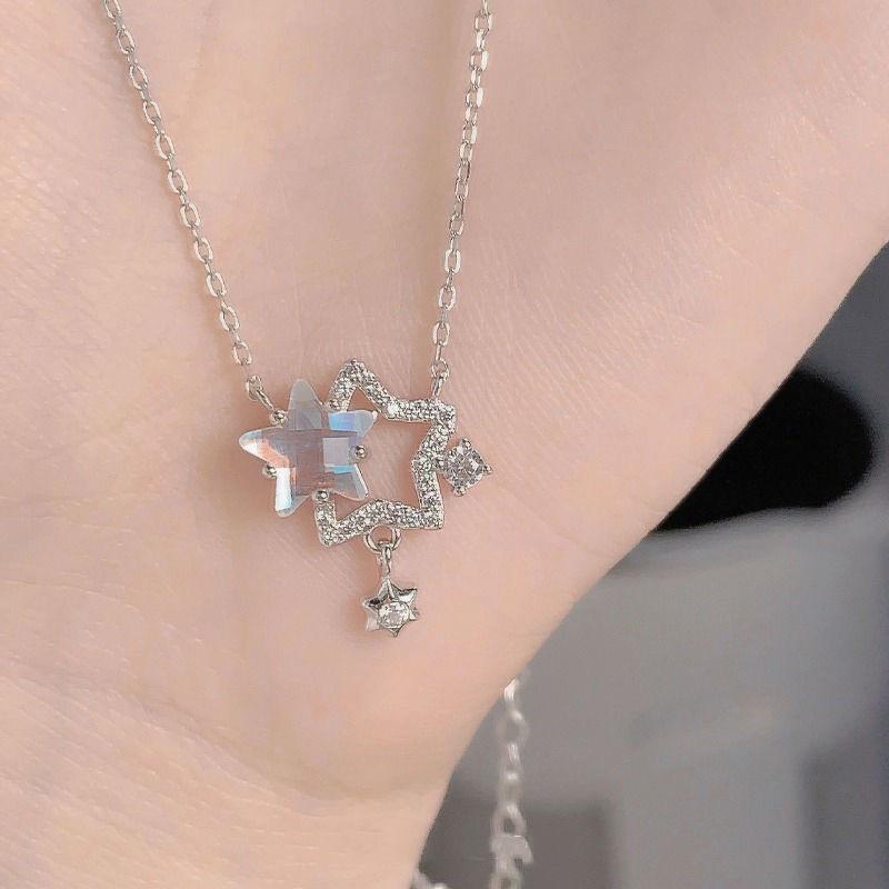 Product Introduction of Twin Star zircon necklace, high grade, clavicle chain, 2024 new style, trendy, light luxury, sneakers, INS style, neck chain 1
