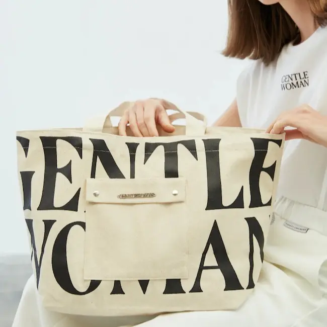 GENTLEWOMAN Totebag Canvas Wanita Painted Wall Jastipan.th 5
