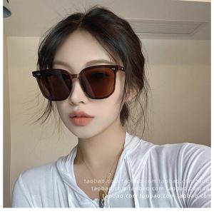 แว่นกันแดด ทรงเหลี่ยม สำหรับผู้ชายและผู้หญิง สไตล์ G กันแดดและป้องกันรังสียูวี เหมาะสำหรับขับรถ