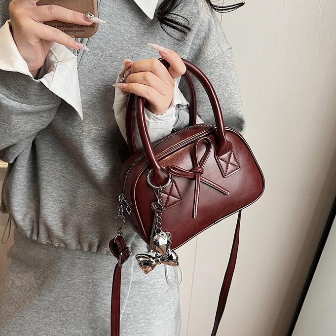 Túi xách nữ cầm tay đeo chéo phối charm kim loại xinh 7