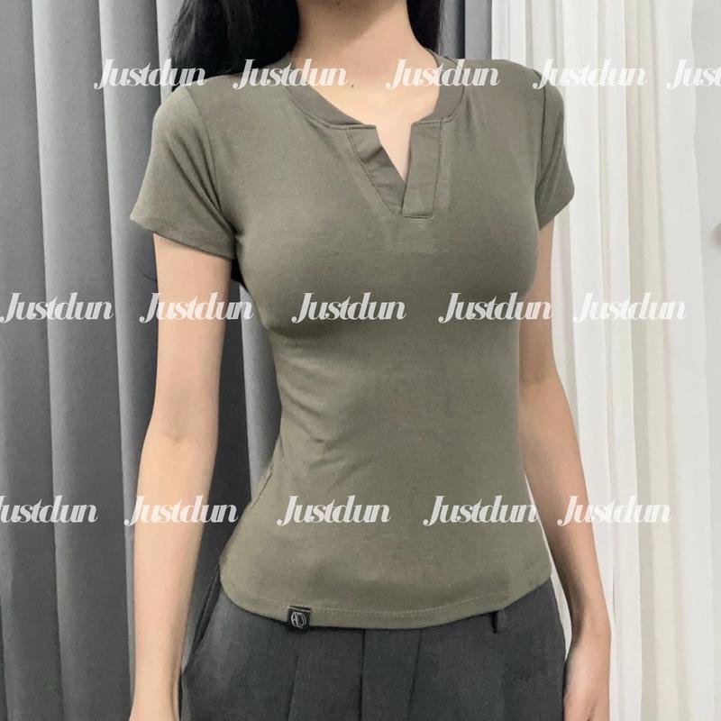 Áo Thun Nữ Ôm Body JUSTDUN E44 – Cổ Trụ Tàu Tay Ngắn, Vải Cotton Mềm Mịn Co Giãn 4 Chiều, Thoáng Mát | BigBuy360 - bigbuy360.vn