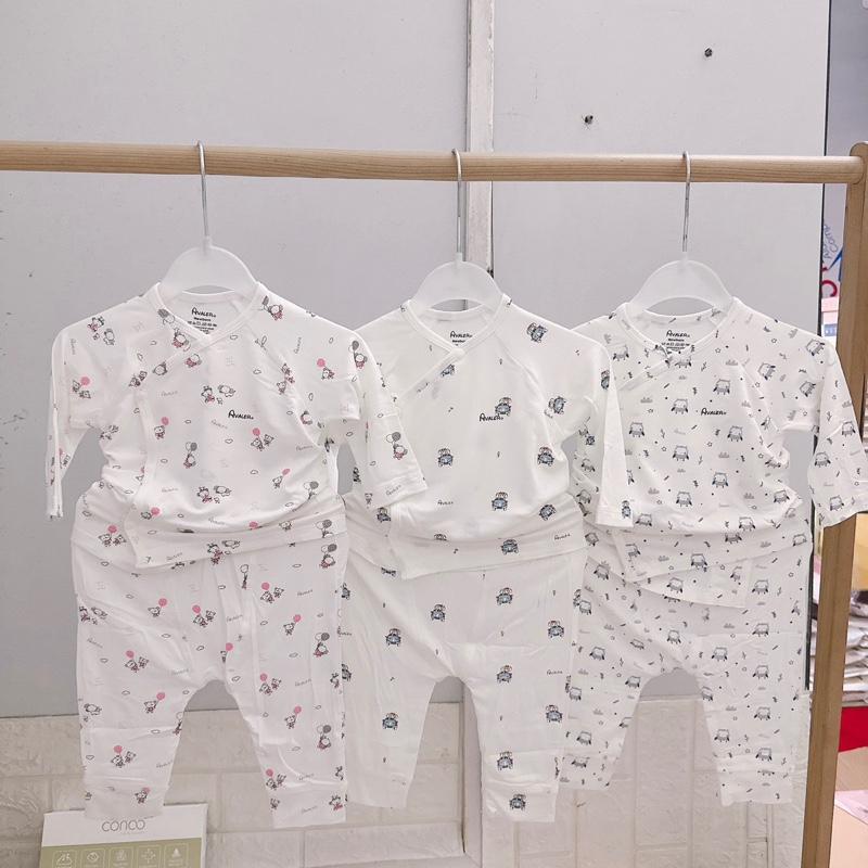 Bộ sơ sinh Avaler Doremon vải sợi tre mềm mát gồm áo và quần dài