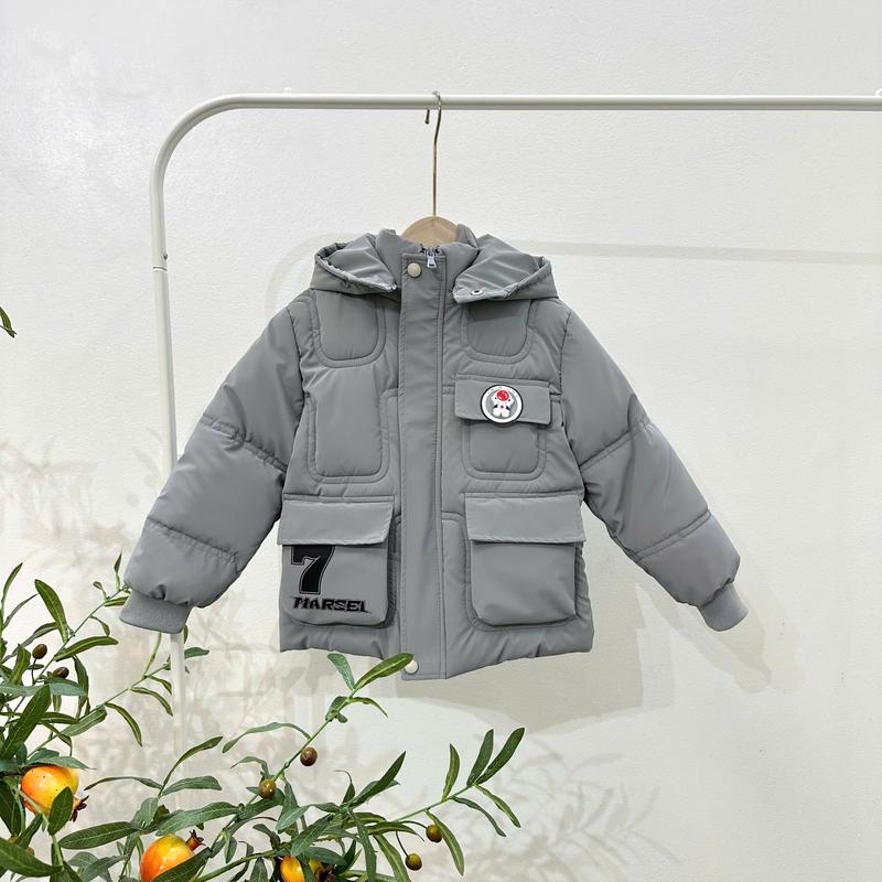 LÓT LÔNG Áo phao túi hộp cao cấp dành cho bé trai 12-45kg. PHIÊN BẢN SỐ 7- mũ có thể tháo rời PHIÊN BẢN CHỮ B- mũ liền lót lông. Logo phi hành gia siêu nhân thiết kế khỏe khoắn cho bé