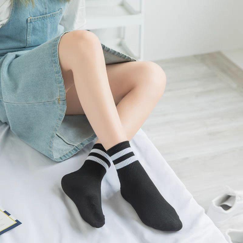 Product Introduction of Tất Nữ, Phong Cách Hàn Quốc, Màu Trơn Ngắn Đến Giữa Bắp Chân Hai Thanh, Thích Hợp Cho Mùa Hè, Phong Cách Cặp Đôi, Thấm Hút Mồ Hôi, Phong Cách Nhật Bản, Chống Mùi, Thích Hợp Cho Mùa Thu Và Mùa Đông, Quần Áo Giá Cả Phải Chăng 9