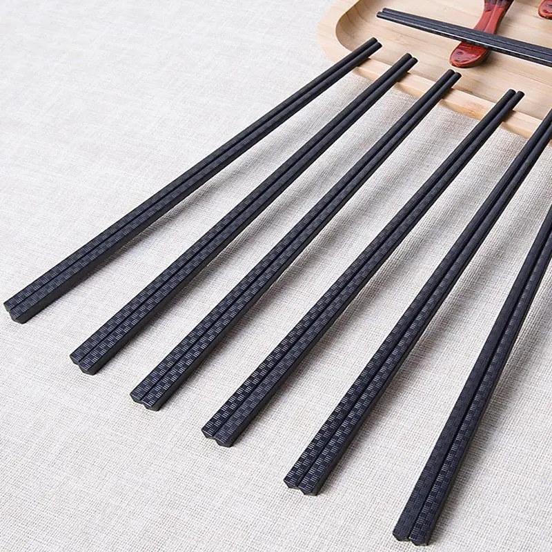 (Hanpu Sỉ) Set 50 Đôi Đũa Kháng Khuẩn Kiểu Nhật Chống Mốc , Đũa Ăn Gia Đình, Đũa Nhựa Kẻ Sọc,Đũa Nhật, Đũa NhựaKhông Mùi 0