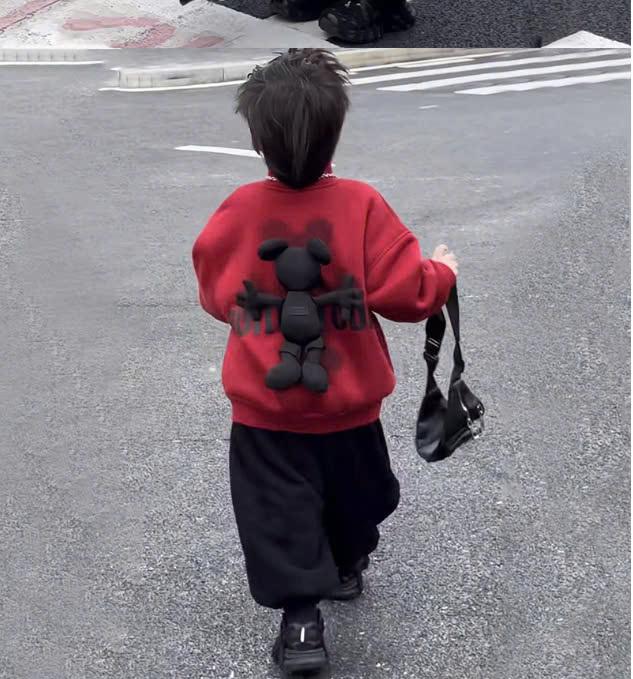  Áo nỉ lót nhung dày giữ ấm ĐÍNH GẤU 3D SAU LƯNG phối đồ phong cách cho bé size 10-27kg áo nỉ trẻ em 