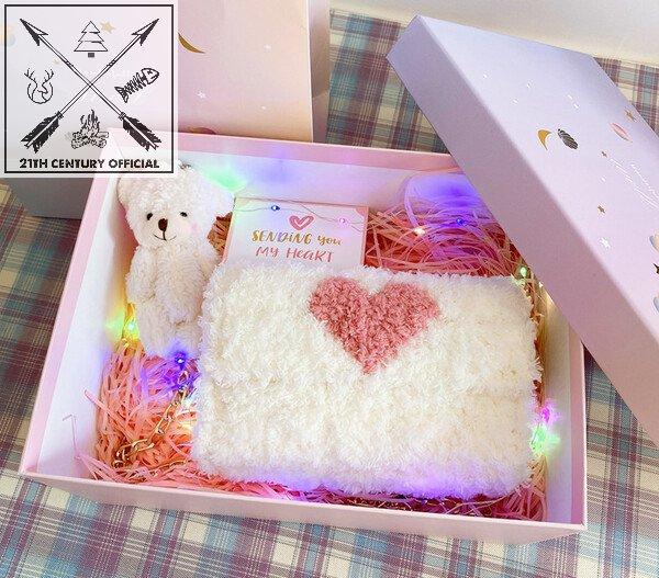   Hot Trend Sẵn Hàng  Túi Xách Tự Đan Trái Tim Len Lông Xù Làm Quà Tặng Người Thương Có Set Nguyên Liệu  Có Ảnh Thật  Bag Nữ 