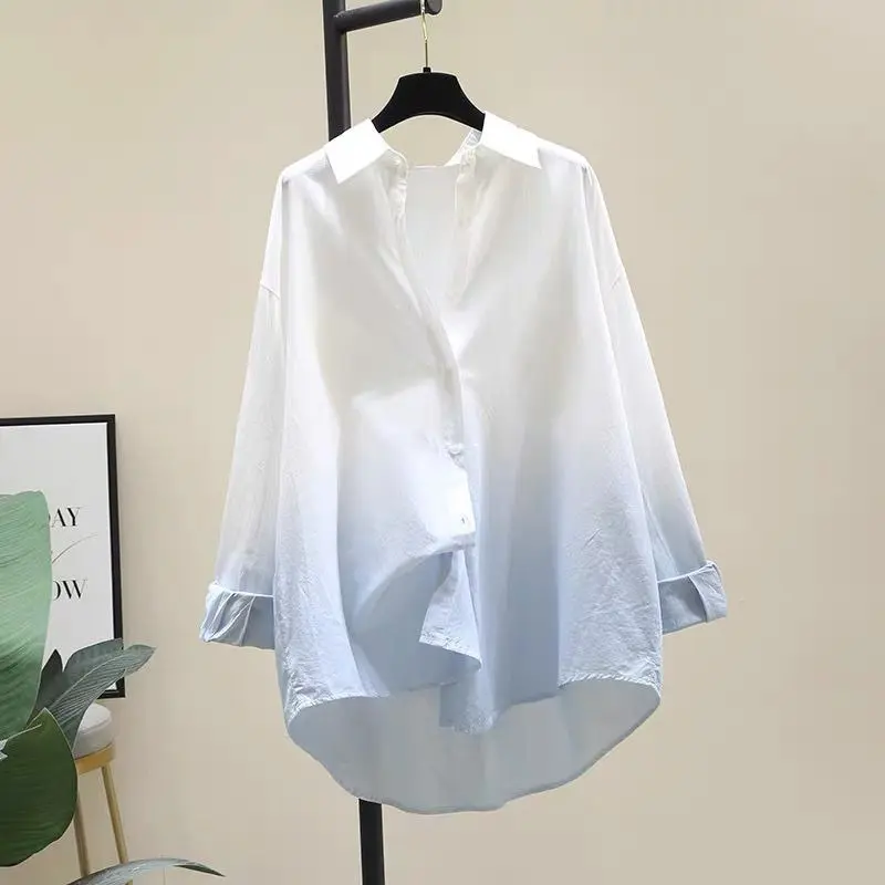 Áo Sơ Mi Nữ Cỡ Lớn Chống Nắng, Thích Hợp Cho Mùa Xuân Và Mùa Hè, Thiết Kế Gradient Cài Nút, Thời Trang Mới, Dáng Rộng Vừa Vặn, Phong Cách Thường Ngày