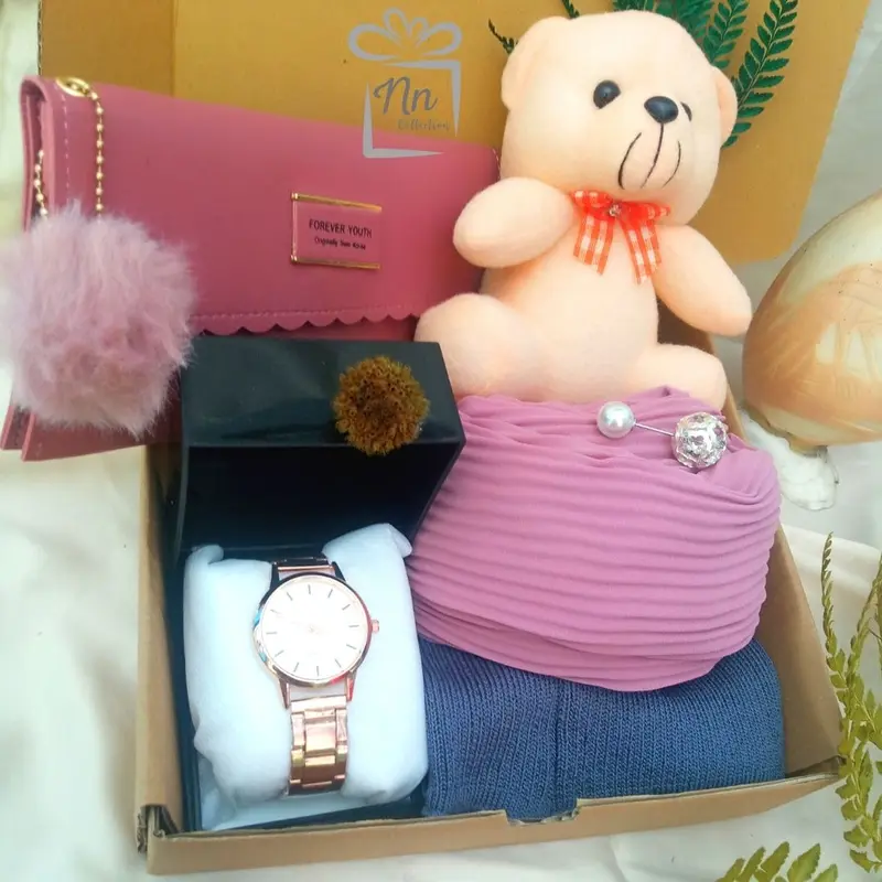 [NN Collection] Gift Box Ulang Tahun Anniversary Pacar | Hampers Cewek | Kado Kelulusan Wisuda | Hadiah Bingkisan Lebaran | Paket Souvenir Pernikahan | Boneka, Dompet, Jam Tangan Eksklusif, Pasmina, Bonus Kartu Ucapan Custom Sesuai Request 1