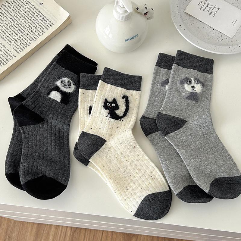 Product Introduction of Cute Animal Socks Cartoon Puppy Cat Trendy Autumn/Winter Cotton Yarns Flocking Plush Stockings Fashion Warm Casual Women's Socks 15
