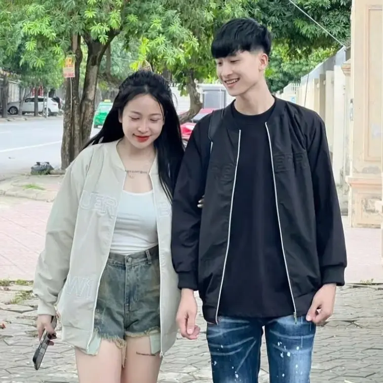 ÁO KHOÁC BOMBER  GIÓ B.B.R THÊU GIỮA NGỰC LOGO THÊU ÁO 2 LỚP HOTREND SIÊU ẤM.