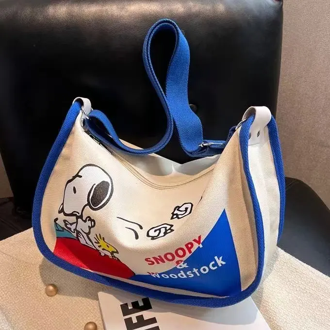 [Manila Delivery] 2024 New Style Cute Cartoon Snoopy Crossbody Bag, Shoulder Bag, Canvas Bag, Student Bag