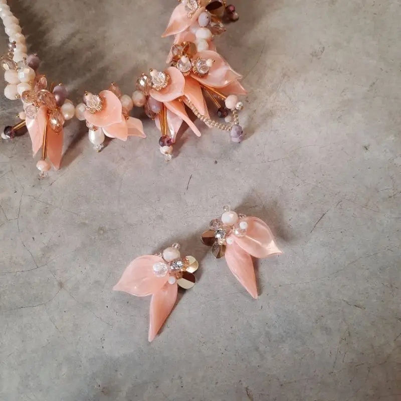 ADHA NECKLACE & EARRINGS /Handmade Beads Necklace and Earrings / Kalung Anting Manik Mute Cantik / Kalung Hijab Friendly / Kalung handmade / Kalung Kristal Ceko / Daily & Special Events Necklace 3