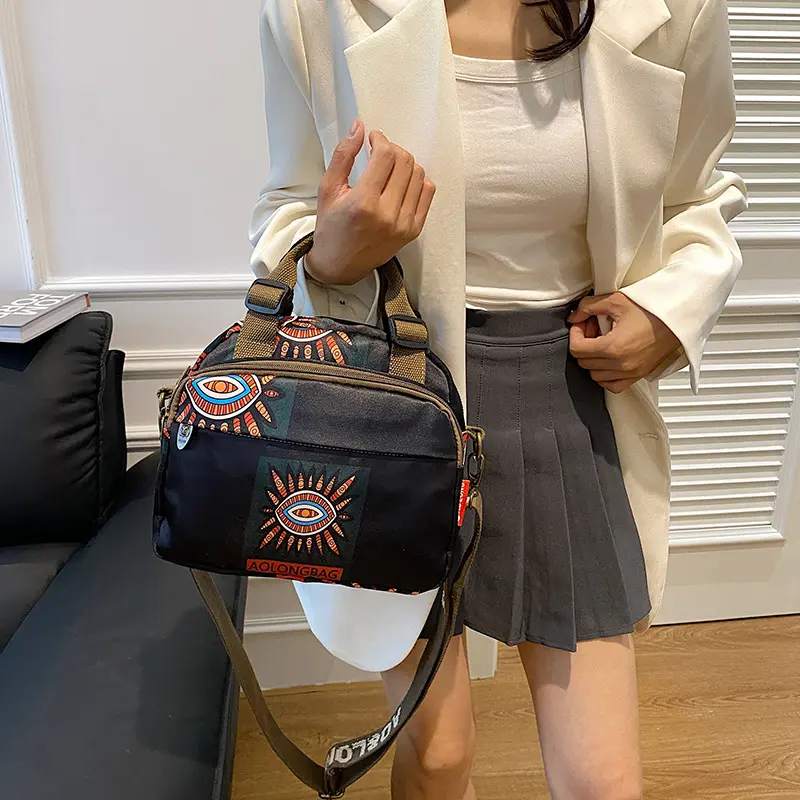Túi Đeo Chéo Nữ, Phong Cách Dân Tộc, Thiết Kế In Ấn, Giá Cả Phải Chăng, Đeo Vai Và Đeo Chéo, Dễ Phối Đồ, Túi Đeo Chéo Văn Học, Túi Chống Nước, Nhẹ, Cỡ Nhỏ, Hàng Mới Về 2024 Bag Da 2