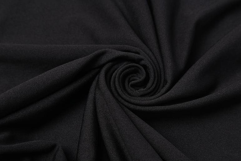 Product Introduction of Bọc Vali Vải Co Giãn 4 chiều Chống Bụi 18-32Inch Áo Chùm Vali Chất Liệu Dày Dặn Tiện Dụng Mang Theo Du Lịch Da 32