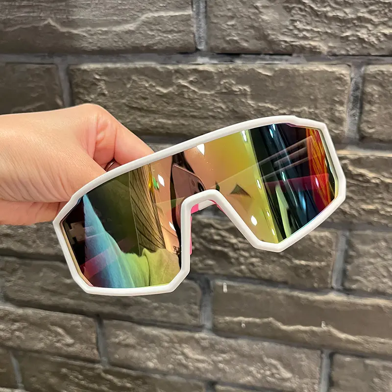Kacamata hitam olahraga luar ruangan untuk pria, kacamata berkendara, bersepeda, dan lari berbingkai besar untuk satu bagian, serta kacamata hitam anti-silau dan pemblokir UV untuk wanita Eyewear Sunglasses Lensa