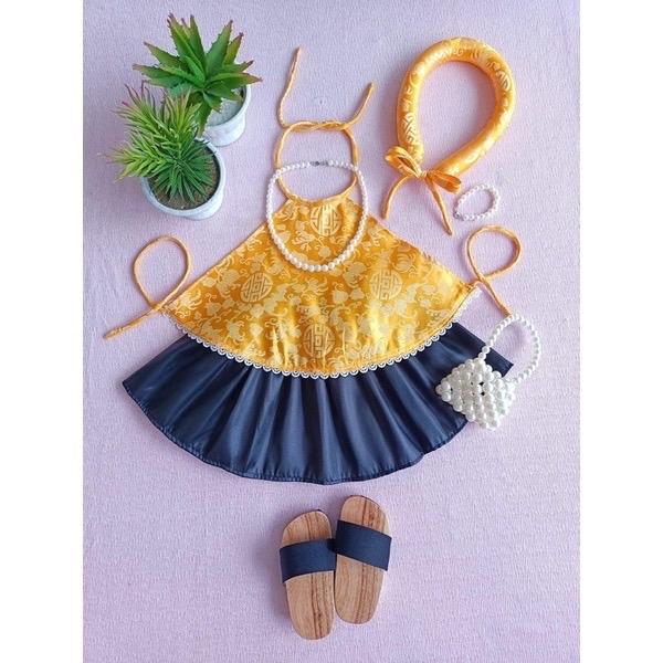 Set Yếm Lụa Đào Kèm Mấn Và Chân Váy Cho Bé Gái Trẻ sơ sinh