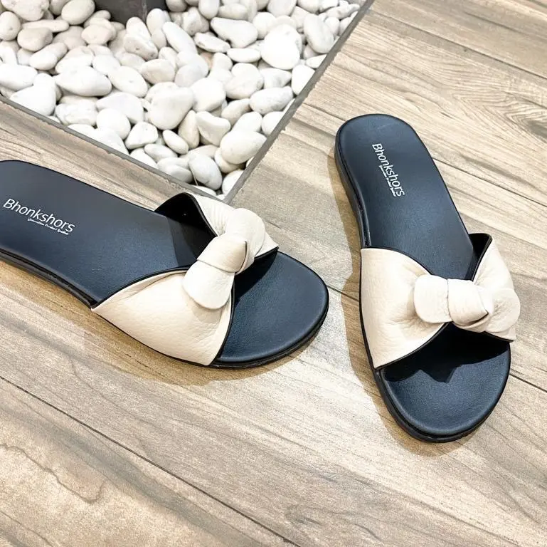 Sandal pita kulit