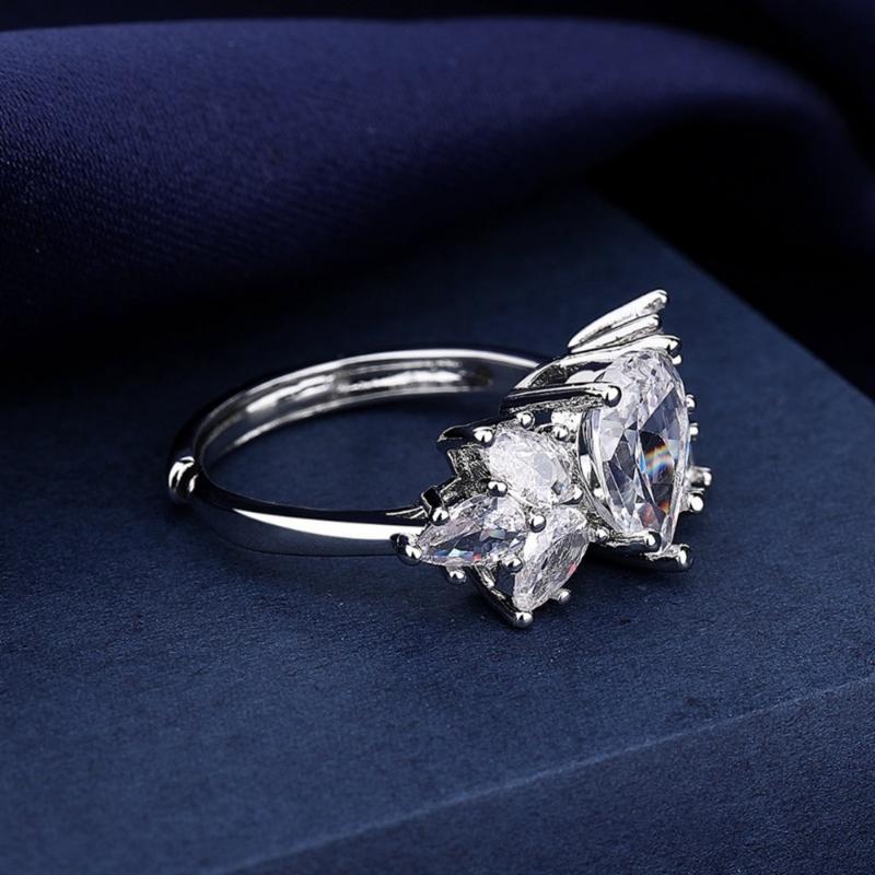 Product Introduction of [with Gra Certificate] Fashion Angel Wings Ring Elegant Water Drop Pear-Shaped Ring 19