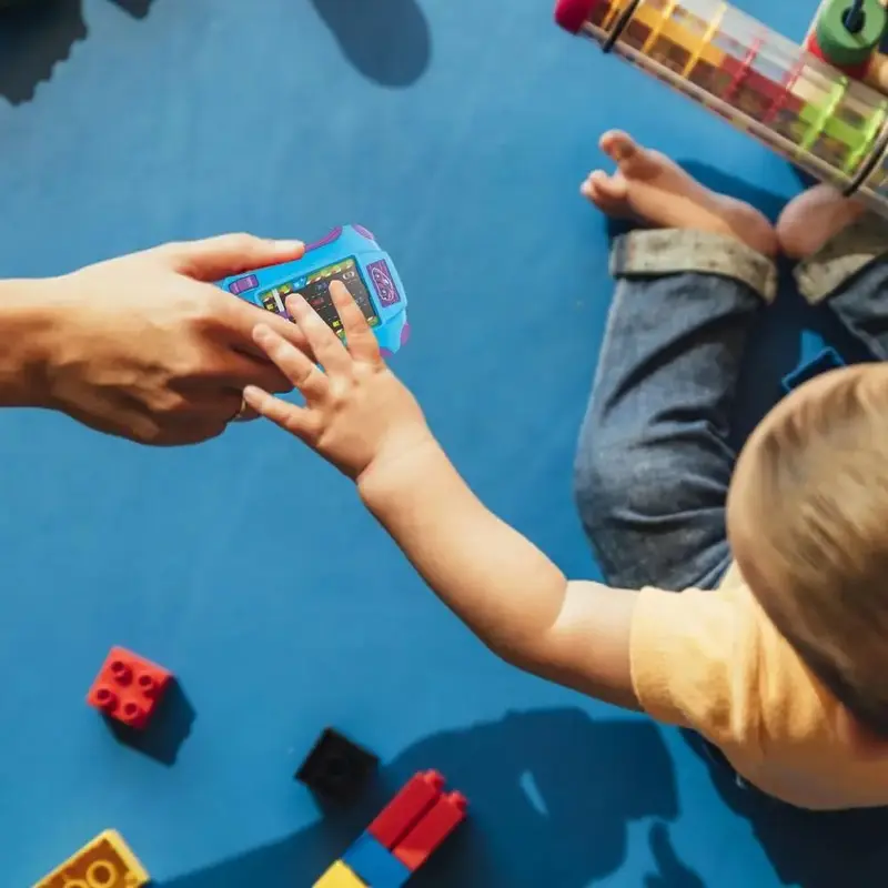 Máy Chơi Game Xe Đua, Màn Hình Lớn, Thiết Kế Trò Chơi Đua Xe Tinh Tế, Sáng Tạo Và Cầm Tay, Mô Phỏng Trò Chơi Ô Tô Lái Xe, Phong Cách Phiêu Lưu, Đồ Chơi Trò Chơi Lòng Bàn Tay An Toàn, Thích Hợp Cho Trẻ Em 7