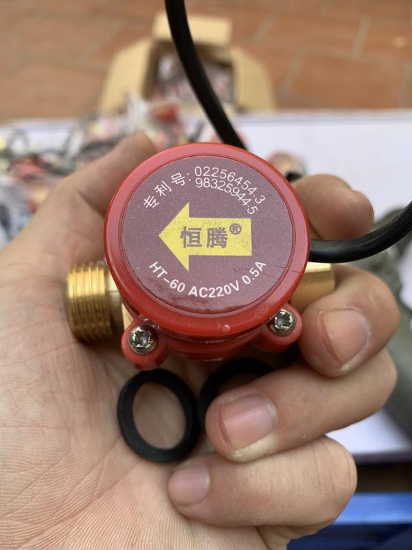 Công tắc cảm biến dòng chảy cho máy bơm tăng áp công suất 100W, rơ le cho máy bơm tăng áp 2