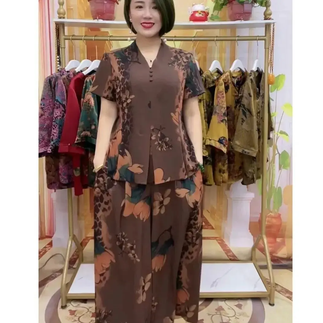 Bộ Đồ Hai Mảnh Cho Mẹ, Cao Cấp, Chất Liệu Lụa Lạnh Hoa Mùa Hè, Thích Hợp Cho Phụ Nữ Trung Niên Và Cao Tuổi, Áo Sơ Mi Ngắn Tay, Bộ Quần Ống Rộng, Thích Hợp Cho Mùa Hè 2023