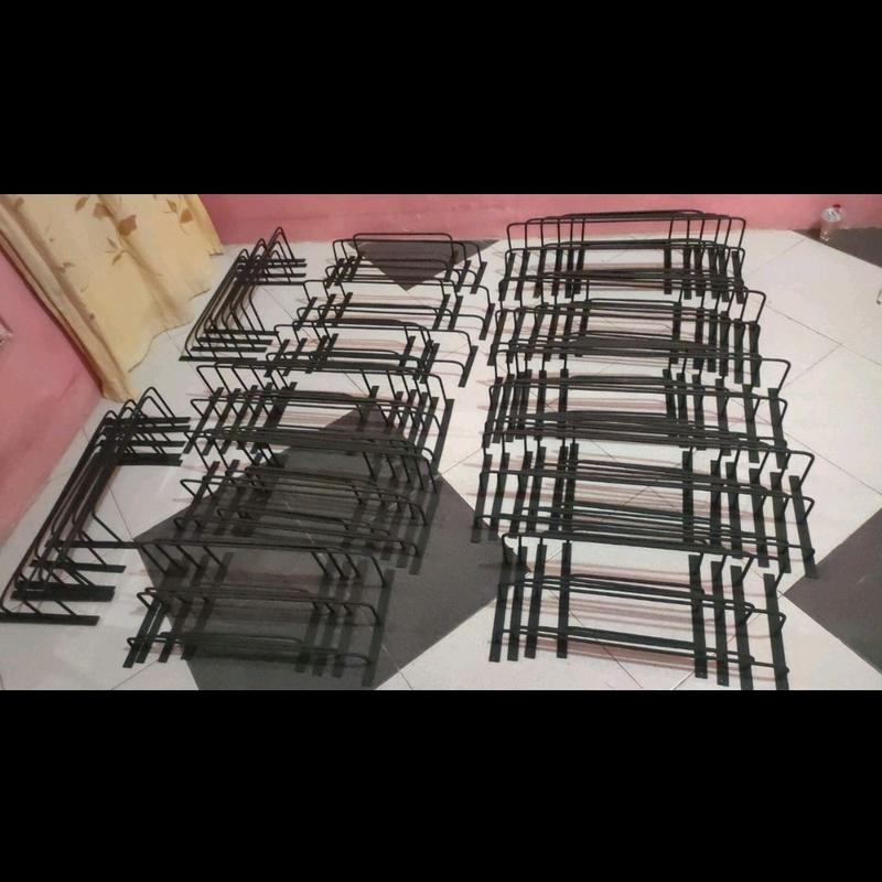 Kranjang handuk atau rak handuk hitam rak pakaian 3 susun / lapis Baja Besi 3