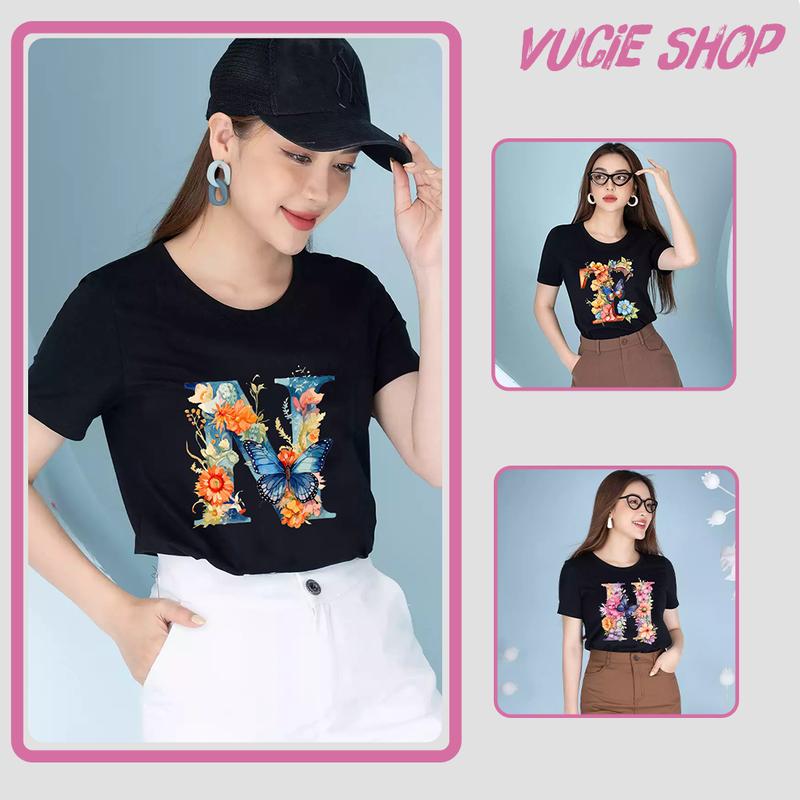 Áo thun tay ngắn cổ tròn, áo thun in hình chữ cái hoa lá sặt sở, phong cách sang trọng thanh lịch. 0