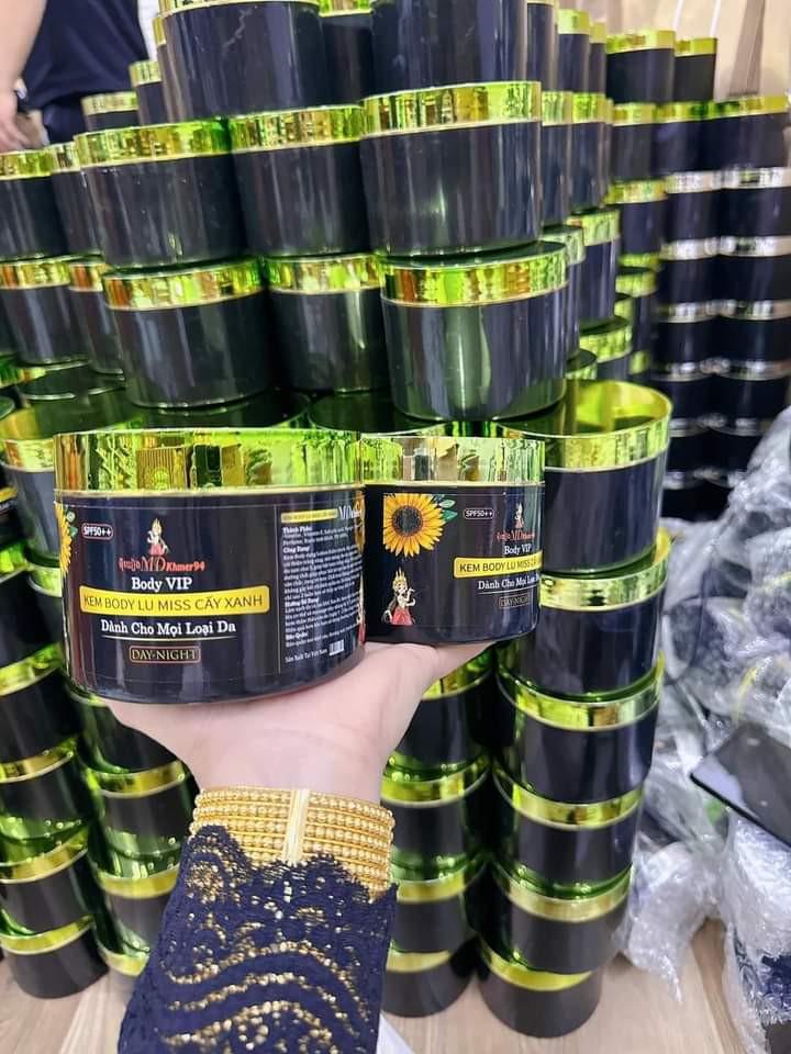 Product Introduction of ( COMBO 3 HỦ )Kem dưỡng da body vip 200G Women Dưỡng Da Body Dưỡng Body Làm Đẹp Da Lotion Nữ 8