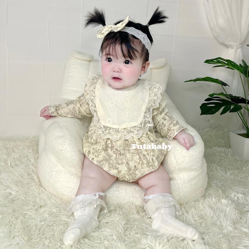 Bodysuit Bé Gái Set 3 Chi Tiết Body Xô Muslin Thỏ Kèm Yếm Và Turban Nơ Ren Xinh Xắn Dành Cho Bé 3kg Đến 11kg