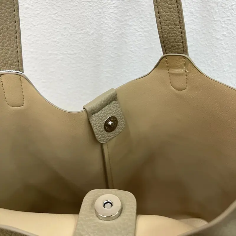[mua 1 tặng 1] túi dáng vuông vừa lap13inch - da nguyên khối 3