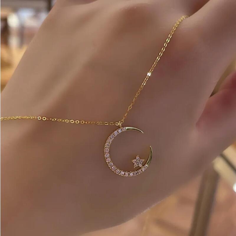 Product Introduction of Temperament Star Moon Pendant Necklace, Women's Sparkling Exquisite Clavicle Chain, Unique Design, Luxury Gift for Girlfriend 2