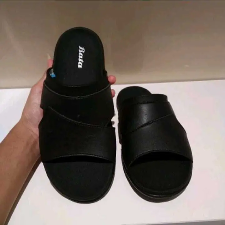 Bata Sandal Pria Skip Black Size 39-43 New Produk Selop Terbaru - Hitam Matte Terlaris cowo Kulit 3
