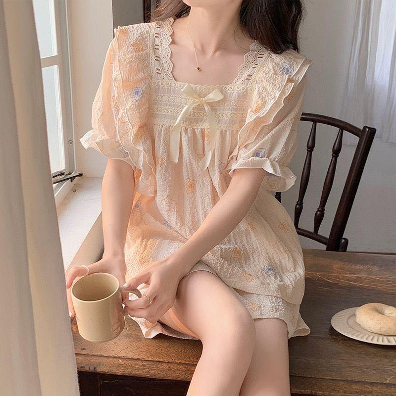 Product Introduction of Bộ đồ ngủ bằng vải bông mùa hè của phụ nữ Dễ thương Patrick Ngôi sao ngắn tay ren trang trí bong bóng Nếp nhăn Mục vụ Loungewear hai mảnh Áo 25