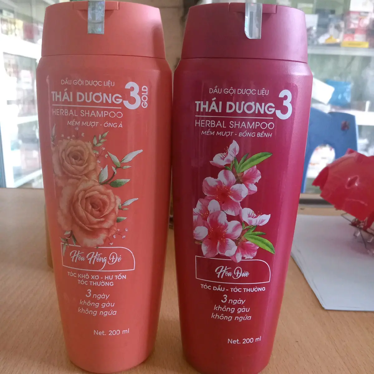 Dầu gội thái dương 3 đỏ hương hoa  đào Women