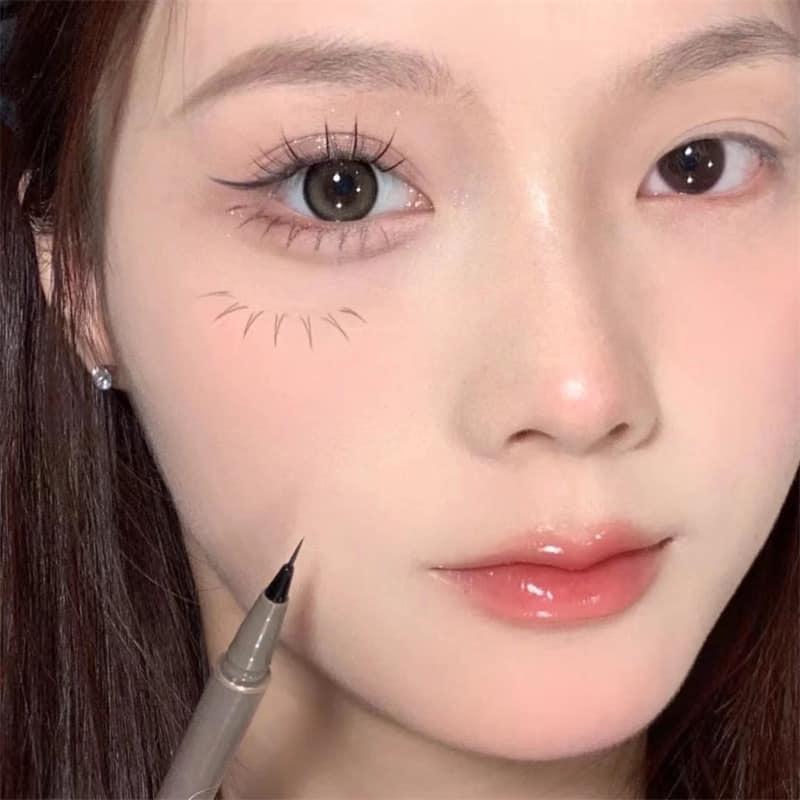 Bút Kẻ Mắt Nước SWEET MINT SLIM LIQUID EYELINER 0.5mm Lâu Trôi Chống Nhòe 1