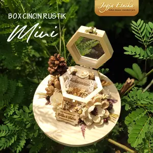 Box Cincin Mini Desain Rustic Custom Nama dan Tanggal Pernikahan
