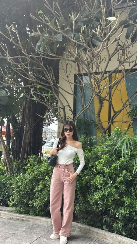 Product Introduction of PINKY JEANS - Quần jeans nữ cạp cao ống rộng hàng QC 10