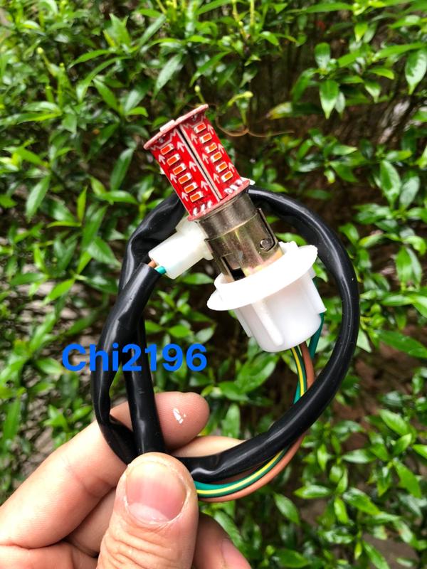 Bộ đui đèn kèm bóng hậu nháy audi lắp xe điện Xmen 12v led  audi bi  cầu