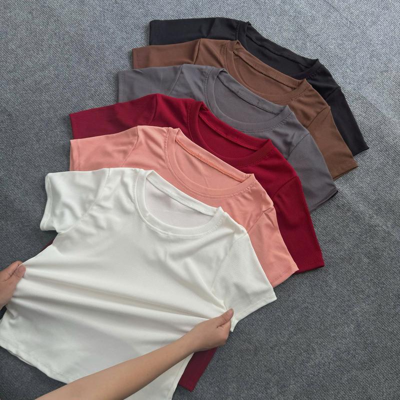Product Introduction of Áo Thun Bigsize Nữ Tay Ngắn Cổ Tròn Tay Ngắn Chất Tăm Mềm Mịn Trơn Form Basic  - G244 Top Women 16
