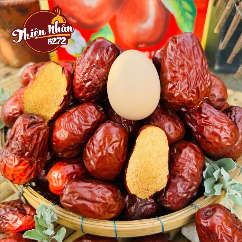 [Size VIP 70-80] Táo Đỏ Tân Cương Tự Khô Loại VIP Thượng Hạn Từ 70-80 quả/ 1kg ( Đóng Túi Zip Kèm Hộp Làm Quà )