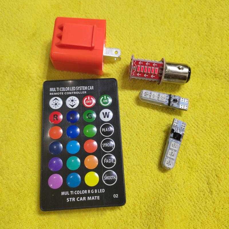 Combo gắn xi nhan cho xe máy :  cục chớp cam + 2 bóng LED T10 REMODE + hậu Audi gắn cho dòng xe máy wave dream sirius