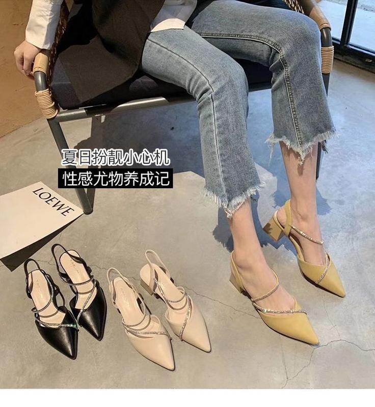 Product Introduction of Xăng Đan Thời Trang Phong Cách Thanh Lịch Cho Nữ, Giày Mùa Hè Mới Với Gót Chunky, Mũi Nhọn, Mũ Lưỡi Trai, Dây Đeo Kim Cương Giả, Đa Năng 1