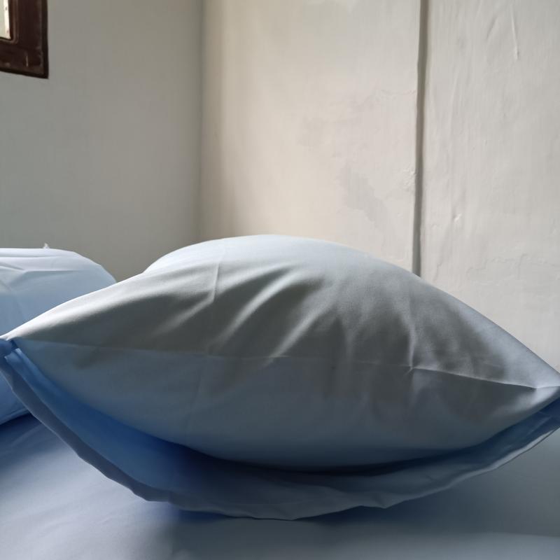 Product Introduction of Sprei Polos Two Tone Aesthetic Warna Light Grey Mix Soft Mauve Ukuran 90x200 100x200 120x200 160x200 180x200 Seprei Katun Disperse Berpori Menyerap Keringat Bantal Guling Kain Karet 11