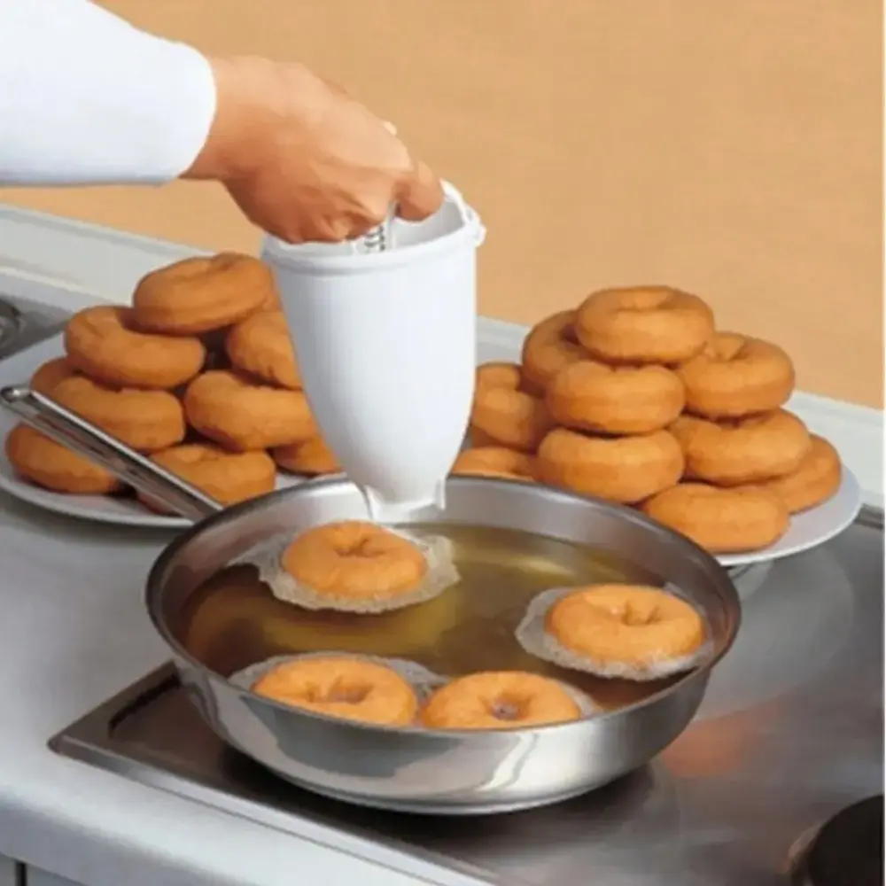 Fast Plastic Donut Maker Waffle Molds Kitchen Accessory Bakeware Doughnut Maker Cake Mold Biscuit Cookies diy Baking Tool