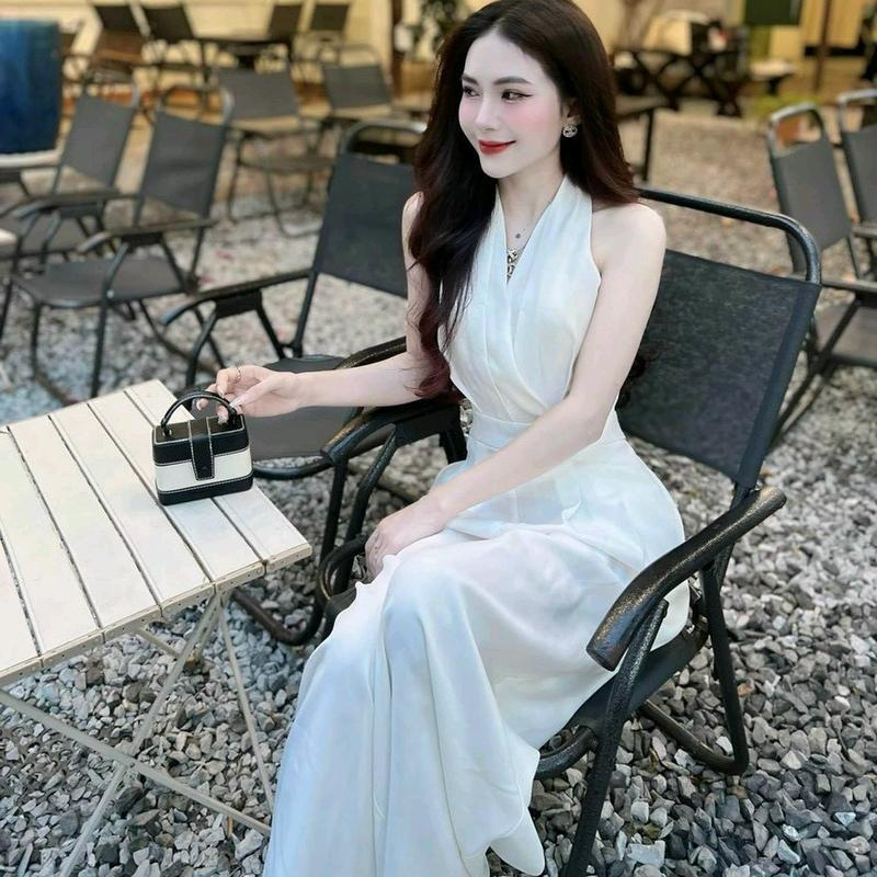 Sét Jumpsuit thời trang nữ body cổ yếm ống suông rộng với 3 tone màu sang chảnh đi dự tiệc sang trọng 7