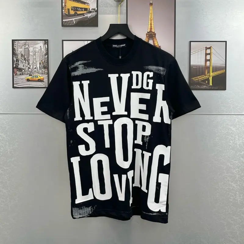 Áo Phông, Áo thun nam nữ hot trend họa tiết Never Stop Loving Menswear Cổ Tròn Đen