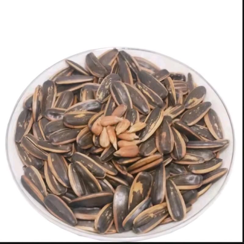 1 kg hạt hướng dương rang sẵn tẩm vị sữa dừa, vị caramen thơm giòn.